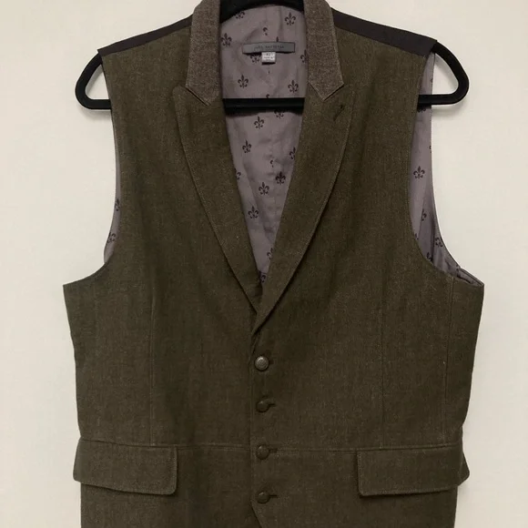 John varvatos collections vest. Size EU52 USA 42